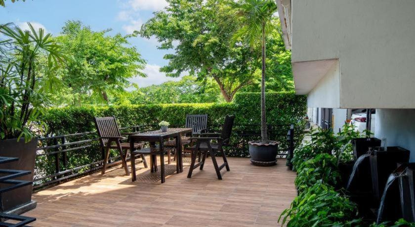 Hotel Synsiri Ladprao 130 Bangkok Exterior foto